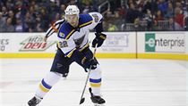 Kevin Shattenkirk jet v dresu St. Louis Blues.