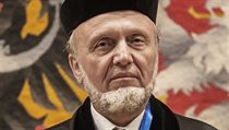 Euro by mělo být klub, kterého se můžete dobrovolně účastnit, ale ve kterém... Euro by mělo být klub, kterého se můžete dobrovolně účastnit, ale ve kterém...
