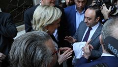 Marine Le Penová si odmítá zakrýt hlavu átkem kvli setkání s libanonským...