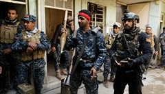 Písluníci speciálních jednotek bojujících  proti Islámskému státu v Mosulu.