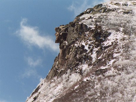 Deset pírodních scenérií, které u na Zemi neexistují. Old Man of he...