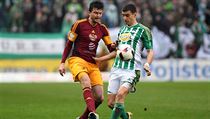 Bohemians 1905 vs. Dukla Praha. Zleva Jan imnek z Dukly a Miroslav Markovi z...