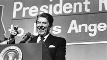 Nick Ut a jeho slavn snmky: 5. listopadu 1984 mluv prezident USA Ronald...