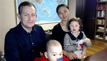 Profesor Kelly s manželkou Jung-a Kim a dětmi. | na serveru Lidovky.cz | aktuální zprávy