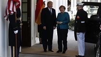 Merkelov i Trump byli pi prvnm setkn v dobrm rozmaru.