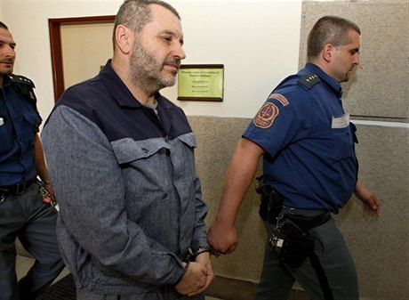 Alexandr Novák si v esku odsedl plku svého tyletého trestu za korupci.