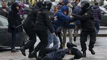 Policie zasahuje proti protestujícím v Minsku | na serveru Lidovky.cz | aktuální zprávy