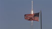 Satelity a paprsky ničící rakety. Trump se vrací k Reaganovým ‚hvězdným válkám‘ Start rakety Falcon 9 30. března | na serveru Lidovky.cz | aktuální zprávy