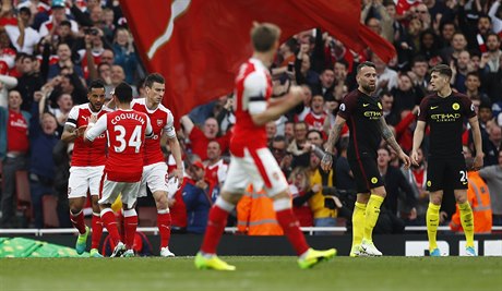 Arsenal vs. Manchester City, radost hrá Gunners.