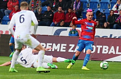 Plze vs. Slovcko: penaltov zkrok umulikoskho na Zemana.