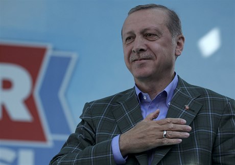 Erdogan ped nedlním referendem apeloval na obany Istanbulu, aby podpoili...