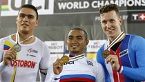 Zleva: stříbrný Kolumbijec Fabian Puerta Zapata, zlatý Azizulhasni Awang z... | na serveru Lidovky.cz | aktuální zprávy