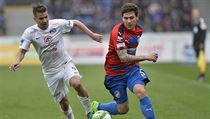 Utkn 24. kola prvn fotbalov ligy: Viktoria Plze - 1. FC Slovcko. Zleva...