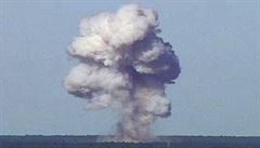 Obrovskou bombu s pezdívkou Matka vech bomb vypustili Ameriané z letadla...