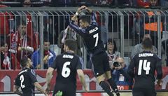 Cristiano Ronaldo slaví svj gól do sít Bayernu.
