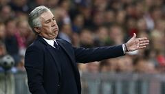 Carlo Ancelotti bhem zápasu Bayernu proti Realu Madrid.