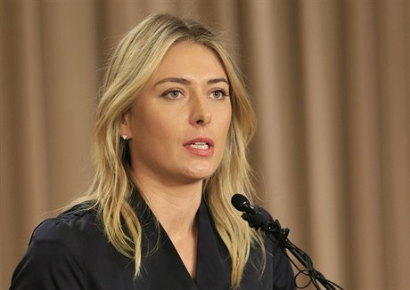 Maria arapovová na tiskové konferenci v Los Angeles 7. bezna 2016 oznamuje,...