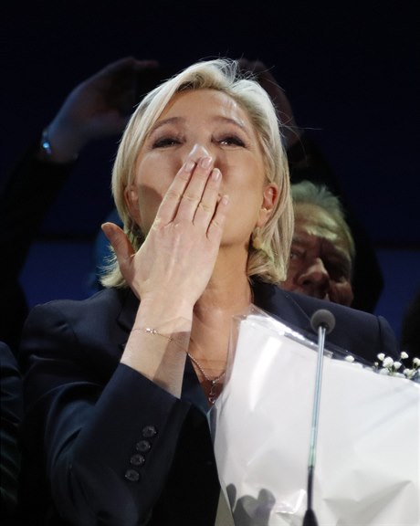 Krajn pravicová kandidátka na prezidenta Marine Le Penová.