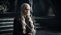 Sedm ada serilu Hra o trny: Daenerys Targaryen (Emilia Clarkeov).