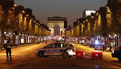 Policie uzavela oblast u Champs-Élyssés po stelb, pi ní byl zabit jeden...