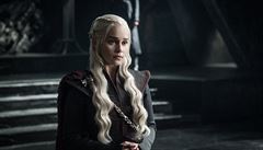 Sedmá ada seriálu Hra o trny: Daenerys Targaryen (Emilia Clarkeová).