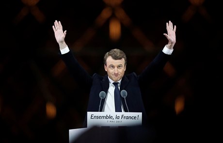 Spolen, Francie! Emmanuel Macron pronesl proslov ke svým podporovatelm.