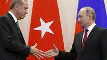 Rusk prezident Putin se svm tureckm protjkem Erdoganem v Soi.