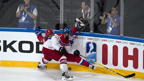 MS v hokeji 2017, Rusko vs. esko: zleva Alexandr Barabanov a Radko Gudas.