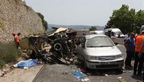 Nehoda autobusu plnho tureckch turist si vydala dv destky obt a...