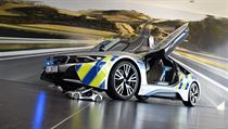 Policejn vz BMW i8.