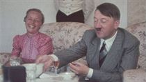 Adolf Hitler svými zvyky často šokoval okolí i při stolování. | na serveru Lidovky.cz | aktuální zprávy