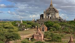 Ananda chrám, Bagan, Barma. Více ne 4 000 chrám a stúp z 11. a 13. století...