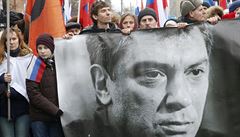 Protest proti vrad Borise Nmcova.