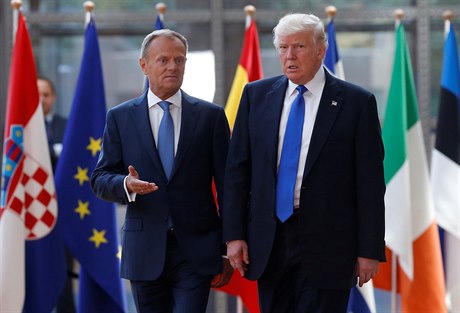 éf Evropské rady Donald Tusk pivítal v Bruselu amerického prezidenta Donalda...