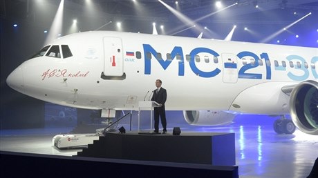 Nový ruský dopravní letoun pro krátké a stední trat MS-21.
