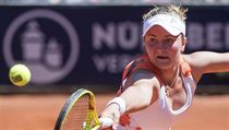 Barbora Krejčíková v souboji s Kiki Bertensovou ve finále turnaje v Norimberku. | na serveru Lidovky.cz | aktuální zprávy