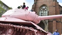 Růžový tank v Brně. | na serveru Lidovky.cz | aktuální zprávy