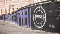 Graffiti Češi nejsou sraby na pražském Těšnově. | na serveru Lidovky.cz | aktuální zprávy