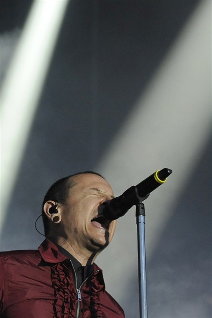 Hlavní zpvák americké skupiny Linkin Park Chester Bennington 11. ervna v...