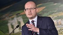 Premir Bohuslav Sobotka na tiskov konferenci pro jadernou energetiku.