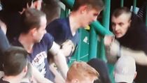 Fanoušci Slavie (vlevo) se porvali s fanoušky Bohemians (vpravo). | na serveru Lidovky.cz | aktuální zprávy