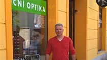 Tomáš Lesa před svou optikou | na serveru Lidovky.cz | aktuální zprávy