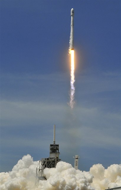 Raketa typu Falcon 9 byla dvakrát recyklována.