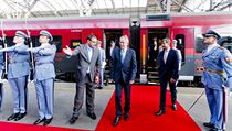 Van der Bellen k cestě do Prahy využil běžný vlakový spoj, který na druhé... | na serveru Lidovky.cz | aktuální zprávy