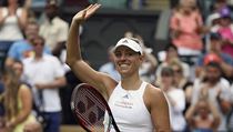 Wimbledon 2017: Nmka Angelique Kerberov slav postup do druhho kola.