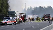Nehoda autobusu v Bavorsku si vydala 30 zrannch, asi i mrtv