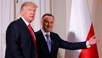Trump se seel s polskm prezidentem Andrzejem Dudou a jednal s pedstaviteli...
