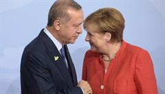 Turecký prezident Recep Tayyip Erdogan (vlevo) s nmeckou kanclékou Angelou...