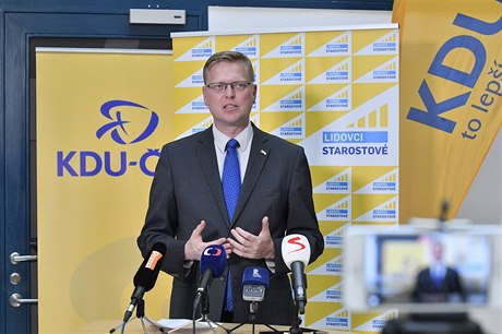 Pedseda KDU-SL Pavel Blobrádek 18. ervence v Praze na tiskové konferenci po...