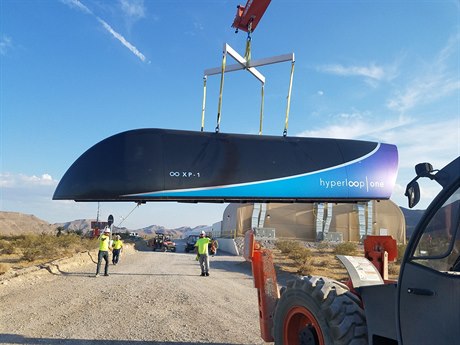 Dopravní kapsle spolenosti Hyperloop One